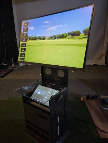 最新ゴルフシミュレーター「ガーミンR50」